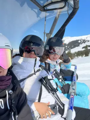 B7A5ED37-2277-444C-89F8-2F7FE69EBF3D_original